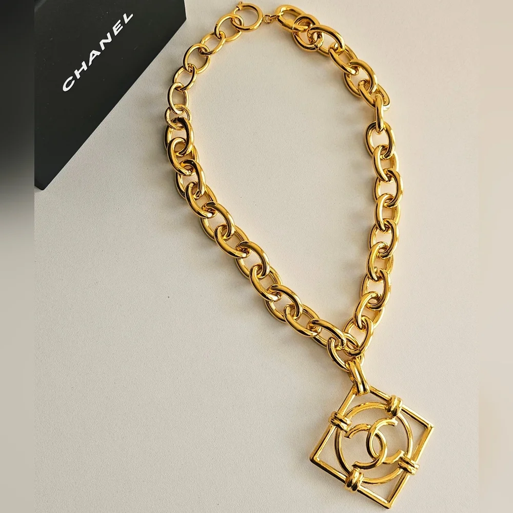 Chanel Gold-plated CC Logo Medallion Chunky Necklace
